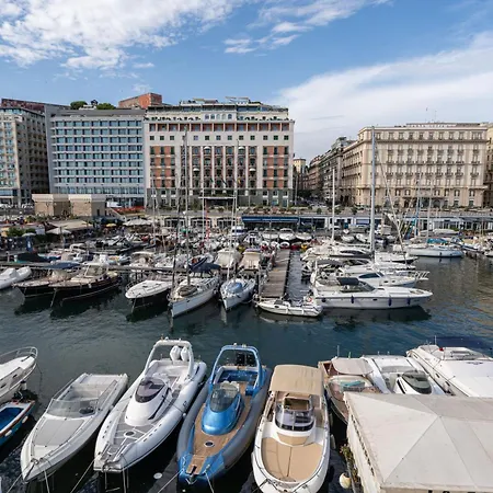 Marinari Неаполь